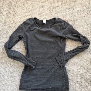 H&M Black and White Striped Long Sleeve Top